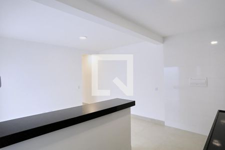 Sala/Cozinha de casa para alugar com 3 quartos, 200m² em Sagrada Família, Belo Horizonte