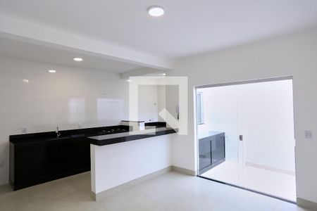 Sala/Cozinha de casa para alugar com 3 quartos, 200m² em Sagrada Família, Belo Horizonte