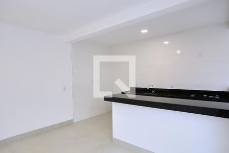 Sala/Cozinha de casa para alugar com 3 quartos, 200m² em Sagrada Família, Belo Horizonte