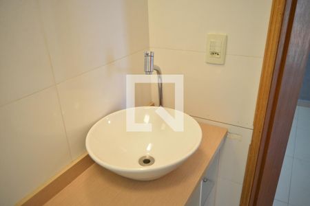 Banheiro Social de apartamento à venda com 2 quartos, 80m² em Vila Linda, Santo André