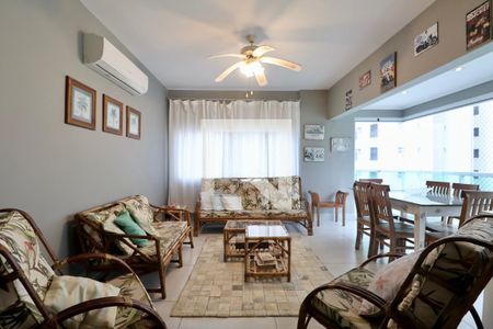 Sala de apartamento para alugar com 4 quartos, 250m² em Vila Luis Antonio, Guarujá