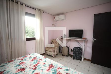 Suíte de casa à venda com 4 quartos, 212m² em Jardim do Salso, Porto Alegre