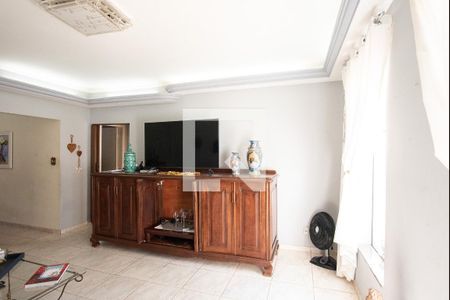 Sala de casa à venda com 4 quartos, 240m² em Vila Joaquim Inacio, Campinas