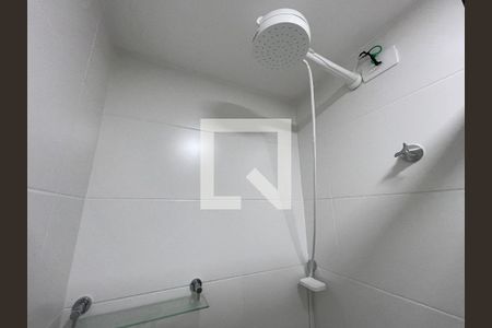 Banheiro de apartamento para alugar com 1 quarto, 31m² em Vila Butantã, São Paulo
