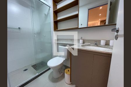 Banheiro de apartamento para alugar com 1 quarto, 31m² em Vila Butantã, São Paulo