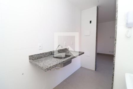 Cozinha e Área de Serviço de apartamento à venda com 1 quarto, 35m² em Jardim Guanabara, Rio de Janeiro