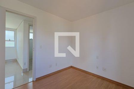 Quarto de apartamento à venda com 2 quartos, 76m² em Santo Antônio, Belo Horizonte