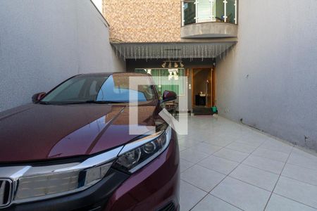 Garagem de casa à venda com 3 quartos, 131m² em Vila Carrão, São Paulo