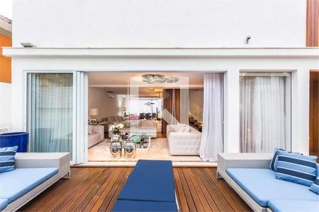 Casa à venda com 3 quartos, 570m² em Pacaembu, São Paulo