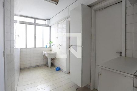 Apartamento à venda com 3 quartos, 130m² em Santa Cecilia, São Paulo