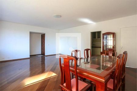 Apartamento à venda com 3 quartos, 130m² em Santa Cecilia, São Paulo