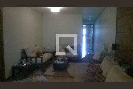 Casa à venda com 3 quartos, 240m² em Vila Dom Pedro I, São Paulo