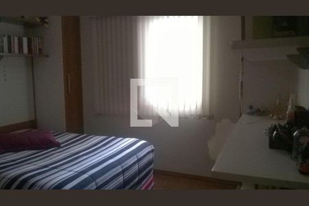 Casa à venda com 3 quartos, 240m² em Vila Dom Pedro I, São Paulo