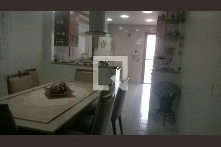 Casa à venda com 3 quartos, 240m² em Vila Dom Pedro I, São Paulo