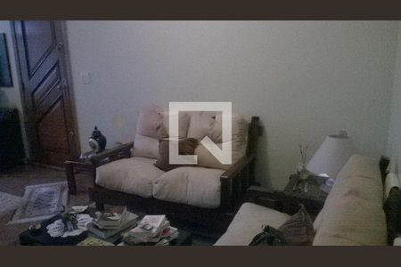 Casa à venda com 3 quartos, 240m² em Vila Dom Pedro I, São Paulo