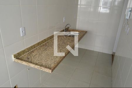 Cozinha de apartamento à venda com 2 quartos, 53m² em Taquara, Rio de Janeiro