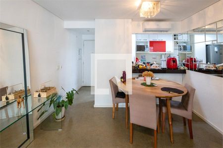 Apartamento à venda com 2 quartos, 72m² em Pinheiros, São Paulo