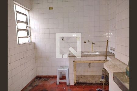 Casa à venda com 5 quartos, 186m² em Pinheiros, São Paulo