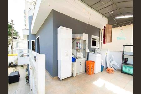 Casa à venda com 4 quartos, 228m² em Vila Brasilio Machado, São Paulo