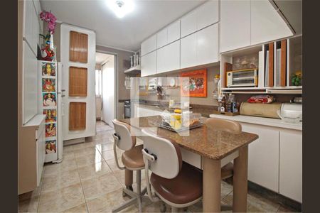 Apartamento à venda com 3 quartos, 136m² em Cerqueira César, São Paulo