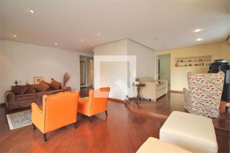 Apartamento à venda com 3 quartos, 160m² em Vila Suzana, São Paulo