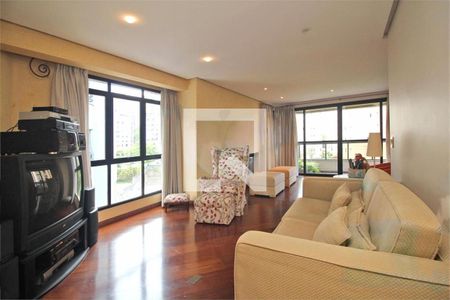 Apartamento à venda com 3 quartos, 160m² em Vila Suzana, São Paulo