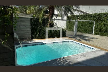 Casa à venda com 4 quartos, 162m² em Vargem Pequena, Rio de Janeiro