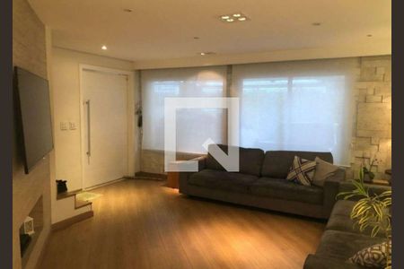 Sala de casa à venda com 3 quartos, 210m² em Vila Nivi, São Paulo