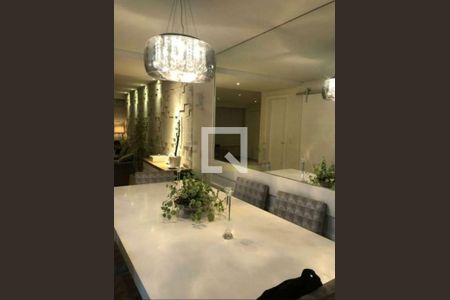 Sala de Jantar de casa à venda com 3 quartos, 210m² em Vila Nivi, São Paulo