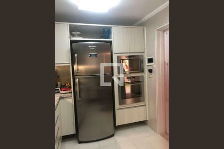 Cozinha de casa à venda com 3 quartos, 210m² em Vila Nivi, São Paulo