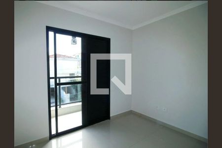 Quarto de casa à venda com 3 quartos, 200m² em Vila Nivi, São Paulo