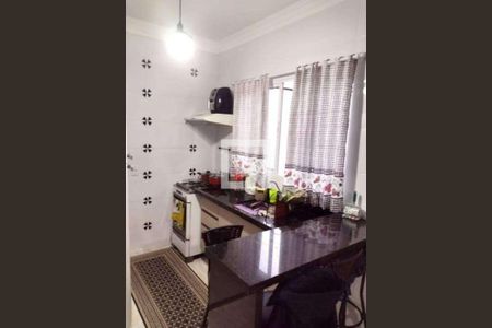 Cozinha de casa à venda com 2 quartos, 130m² em Vila Nivi, São Paulo