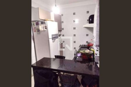 Cozinha de casa à venda com 2 quartos, 130m² em Vila Nivi, São Paulo