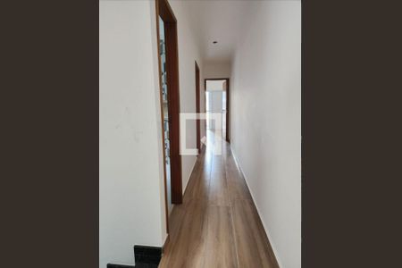 Casa à venda com 2 quartos, 220m² em Vila Nivi, São Paulo