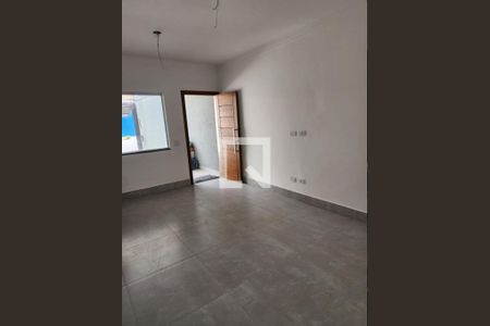 Sala de casa à venda com 2 quartos, 220m² em Vila Nivi, São Paulo