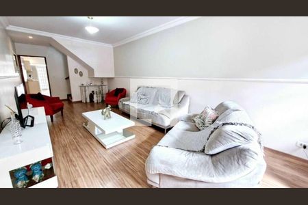 Sala de casa à venda com 3 quartos, 200m² em Vila Nivi, São Paulo