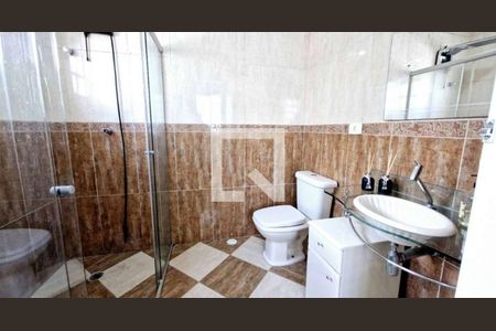 Banheiro de casa à venda com 3 quartos, 200m² em Vila Nivi, São Paulo