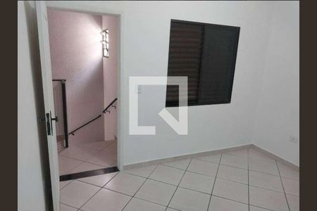 Quarto de casa à venda com 2 quartos, 130m² em Vila Nivi, São Paulo