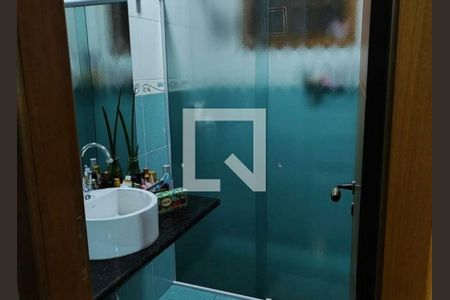 Casa à venda com 3 quartos, 270m² em Vila Nivi, São Paulo