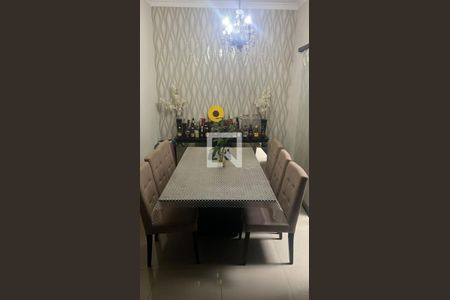 Sala de Jantar de casa à venda com 2 quartos, 250m² em Vila Nivi, São Paulo