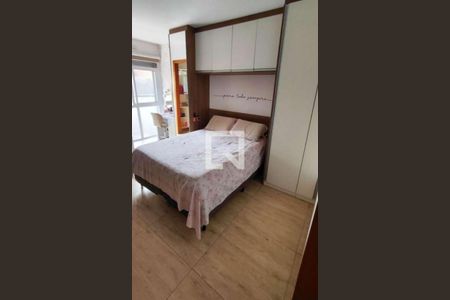 Quarto de casa à venda com 2 quartos, 250m² em Vila Nivi, São Paulo