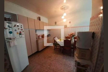 Cozinha de casa à venda com 4 quartos, 250m² em Vila Nivi, São Paulo