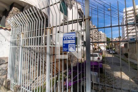 Plaquinha  de casa de condomínio à venda com 4 quartos, 567m² em Ingá, Niterói