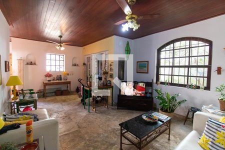 Sala de casa de condomínio à venda com 4 quartos, 567m² em Ingá, Niterói