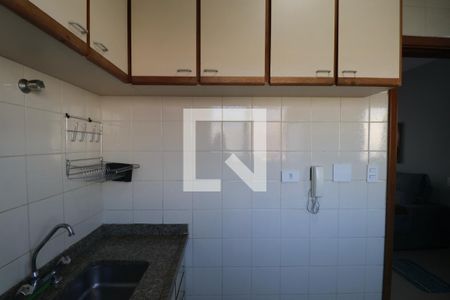 Cozinha de apartamento para alugar com 2 quartos, 188m² em Parque Enseada, Guarujá