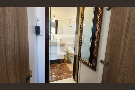 Suíte de apartamento à venda com 3 quartos, 93m² em Vila Centro, Jundiaí
