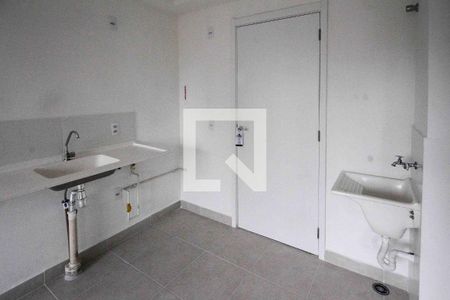 Sala/Cozinha de apartamento para alugar com 2 quartos, 34m² em Vila Graciosa, São Paulo