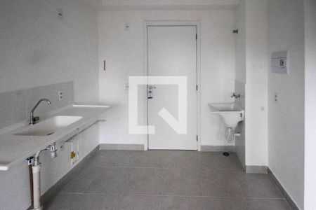 Sala/Cozinha de apartamento para alugar com 2 quartos, 34m² em Vila Graciosa, São Paulo