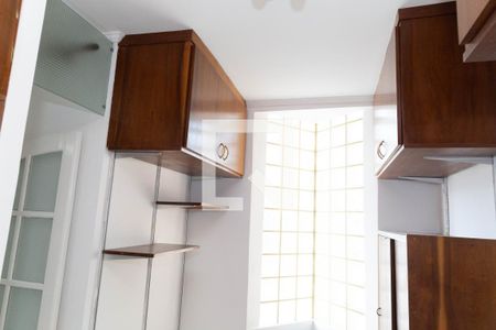 Closet de casa à venda com 4 quartos, 180m² em Jardim Maia, Guarulhos