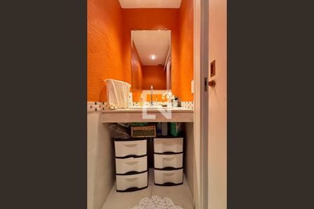 Lavabo de apartamento à venda com 3 quartos, 125m² em Lagoa, Rio de Janeiro